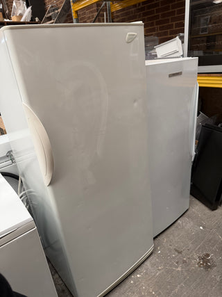 Westinghouse 426L Upright Fridge [Refurbished]
