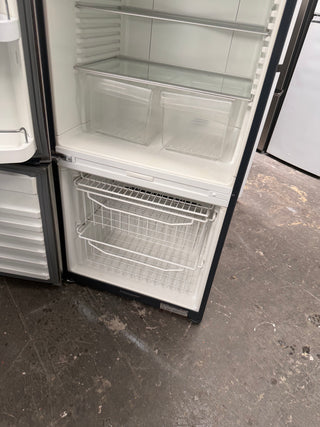 Fisher & Paykel 442L Bottom Mount Refrigerator [Refurbished]