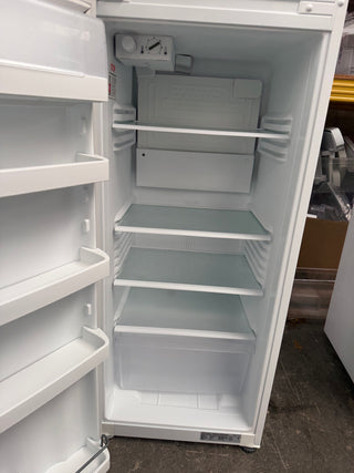 Fisher & Paykel 249L Top Mount Fridge [Refurbished]