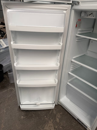 Fisher & Paykel 249L Top Mount Fridge [Refurbished]